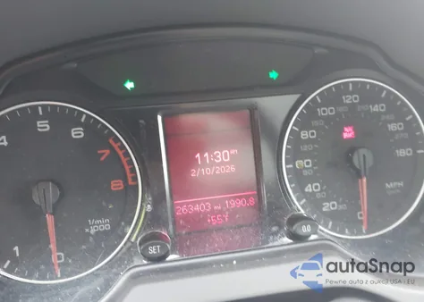 2010 Audi Q5 3.2 Premium z USA, uszkodzony, nr VIN WA1CKAFP4AA071368